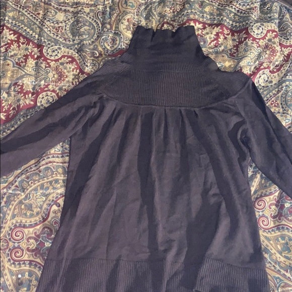 Turtle neck - Picture 2 of 4